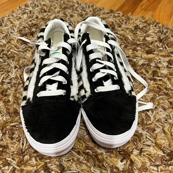 Vans Old Skool Fuzzy Checkered Sherpa shoes
